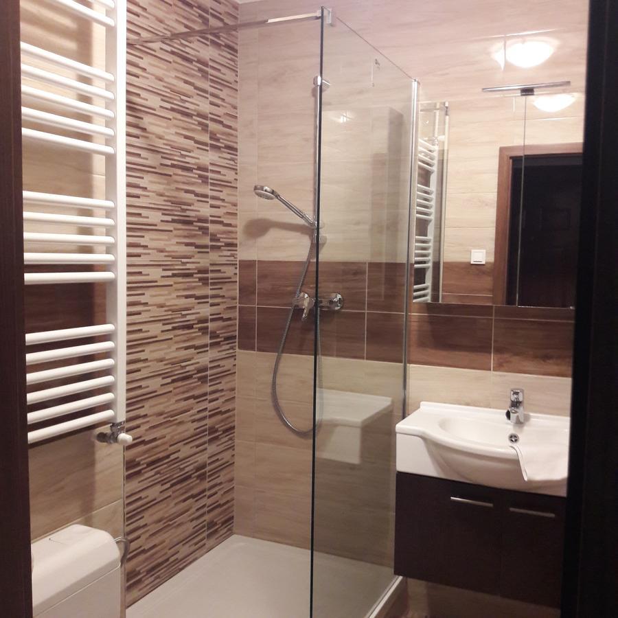 Studio 18 Apartman Kazincbarcika Esterno foto