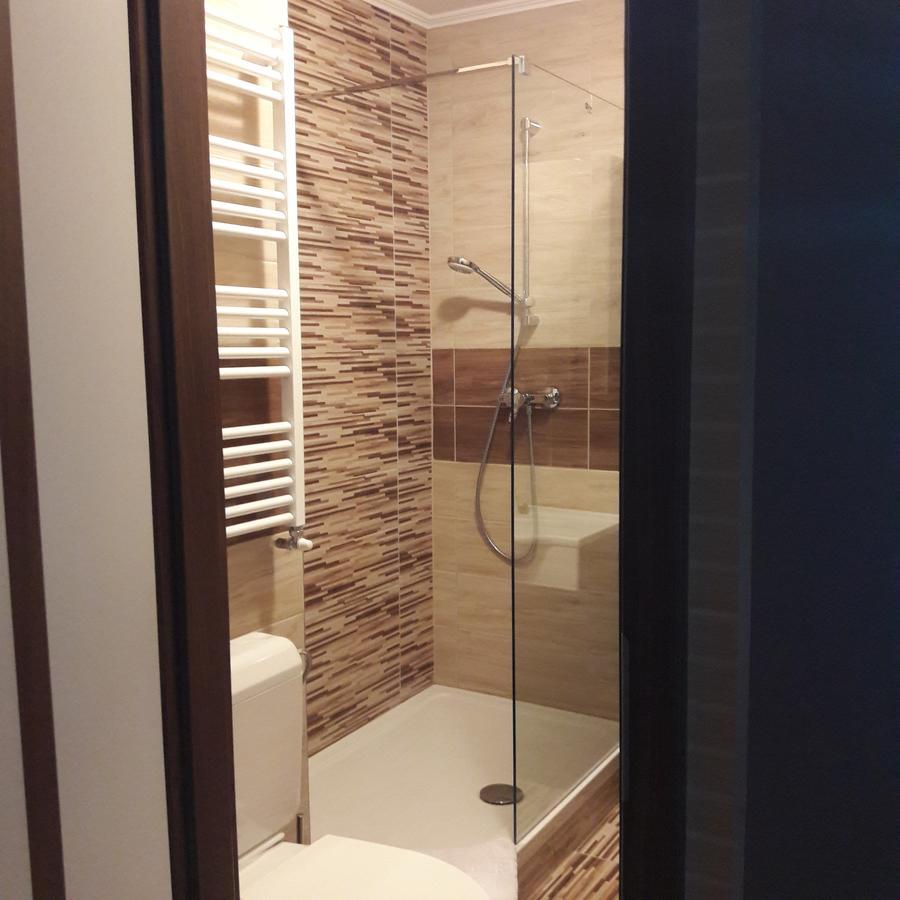 Studio 18 Apartman Kazincbarcika Esterno foto